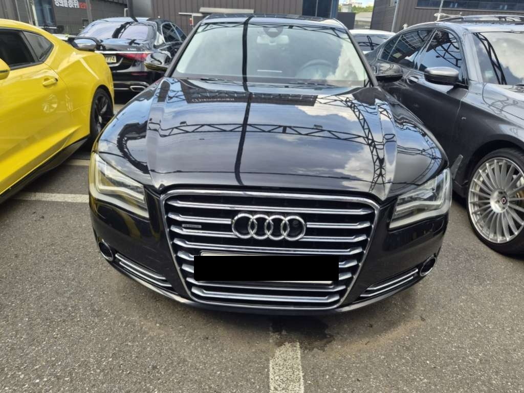 Audi Audi A8 4.2 FSI quattro automatic
